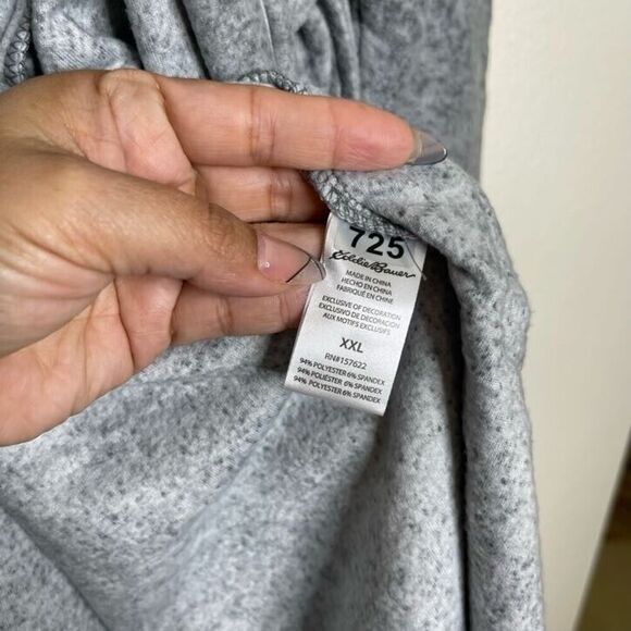 Eddie Bauer Sleepwear 2XL Robe Soft Fleece Gray Long Wrap Tie Pockets Womens - Picture 9 of 13